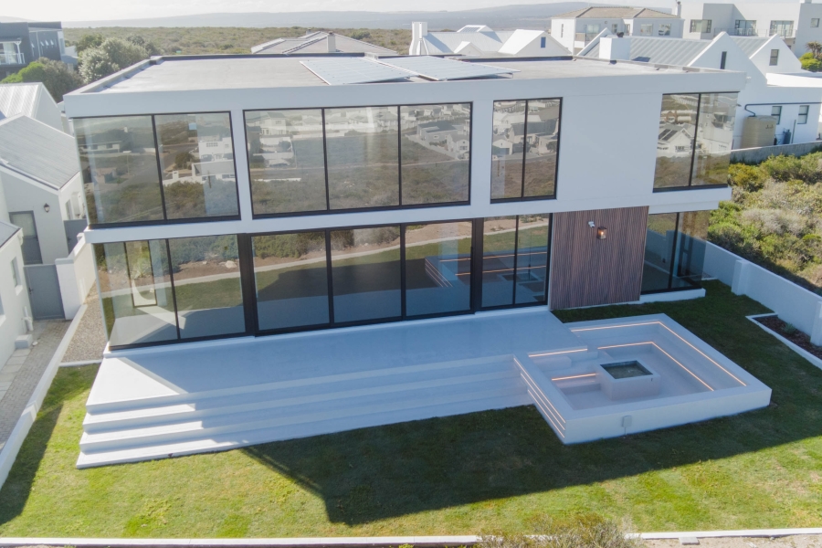 6 Bedroom Property for Sale in Yzerfontein Western Cape